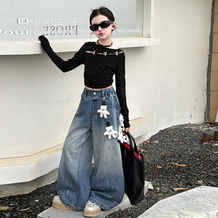 春季女童甜酷辣妹镂空烫钻上衣设计感爆闪牛仔阔腿裤炸街套装潮范
