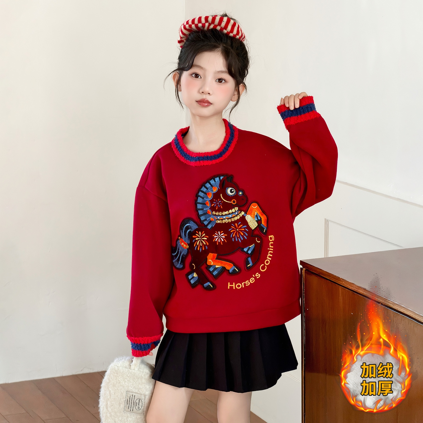 女童属马本命年红色加绒卫衣