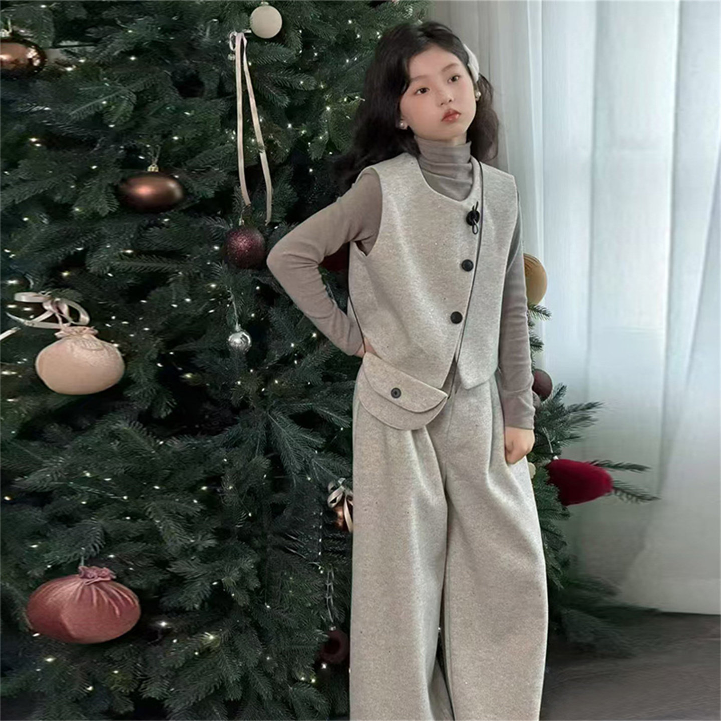 女童韩系气质一整套穿搭撒银马甲打底衫阔腿裤新年高级感三件套潮