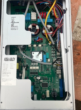 寻《《ASSA ABLOY控制器 型号:300FREEZE 拆机