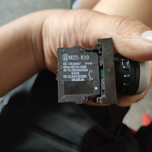 寻《《德国原装进口穆勒moeller按钮开关M22-k10， 。二
