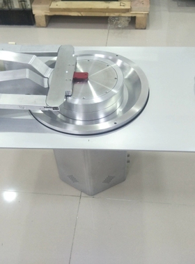 寻《《AKT PE9595 VAC 1600 ROBORT机器人