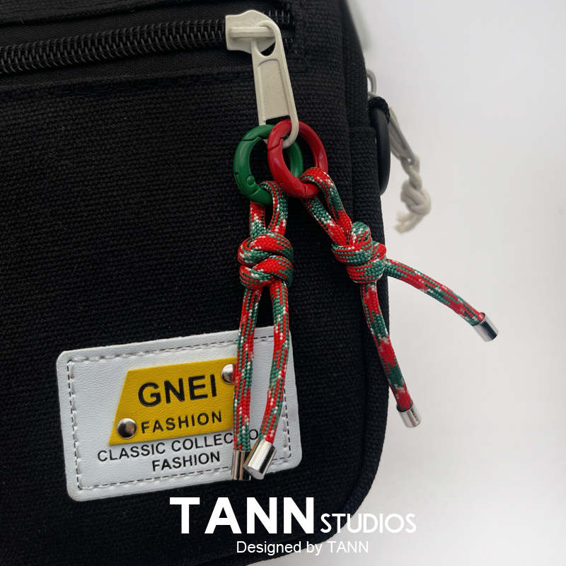 miu系风尼龙包挂件圣诞编织挂绳