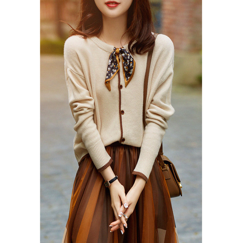 萌萌服饰 KUWSS5083