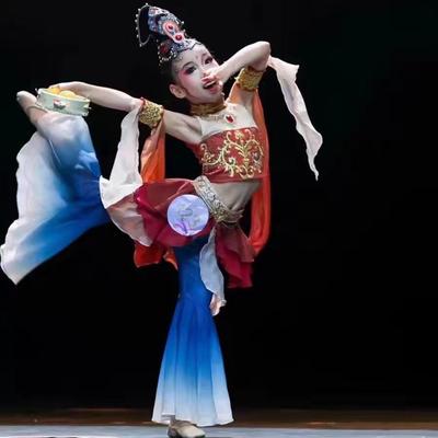 敦煌舞蹈儿童飞天乐鼓妙音古典舞反弹琵琶民族服装道具铃鼓演出服