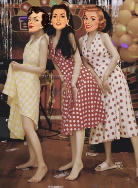 港风复古女神怀旧年代感波点派对表演挂脖收腰性感显瘦大摆连衣裙