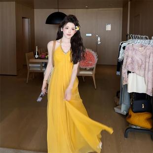 法式 收腰显瘦度假风长裙 高级感重工镶钻挂脖吊带连衣裙女夏季 新款