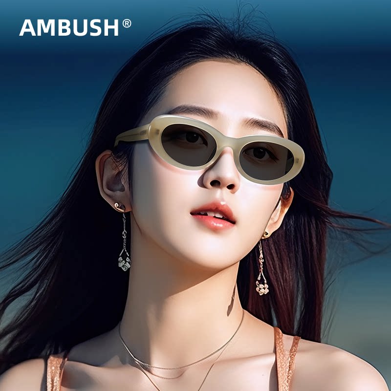 AMBUSH猫眼时尚女士全框太阳镜