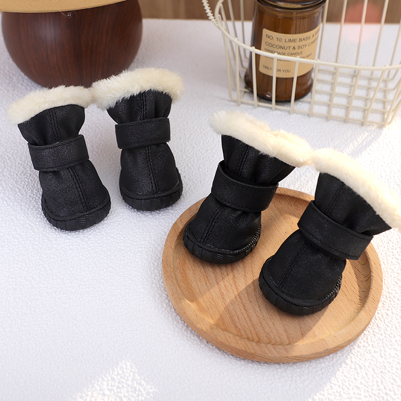 狗狗鞋子小型犬小狗外出软底不掉冬季保暖棉鞋加绒泰迪雪地靴棉靴