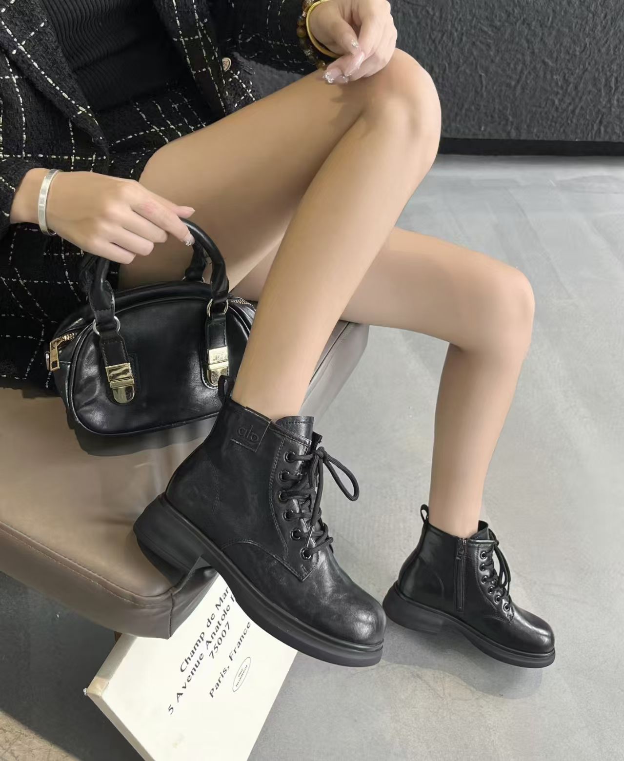 实体店2025年秋季新品3297时尚休闲百搭女单靴平底短靴