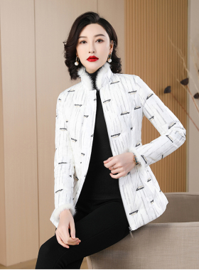 水貂毛领白色小香风羽绒服女短款轻薄保暖显瘦新款高端白鸭绒6213