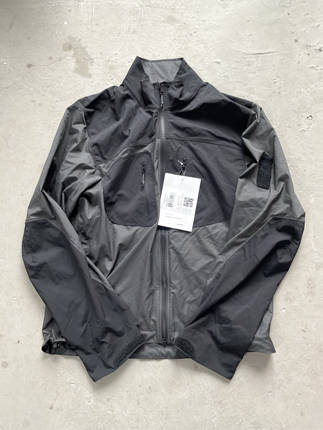 正品Arcteryx始祖鸟SYSTEM A系列drop 07连帽防水透气夹克外套