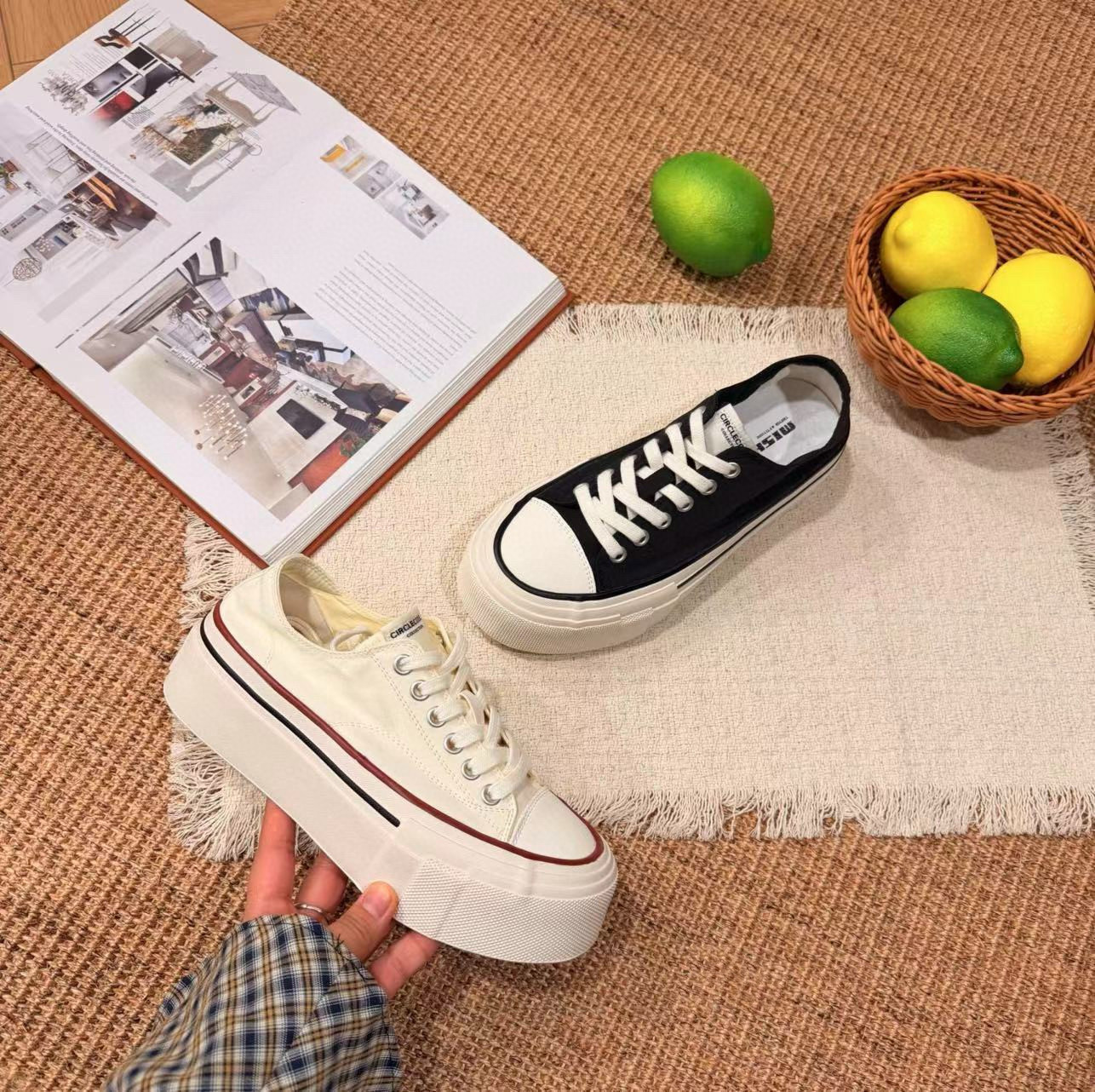 米新款2026春款厚底系带帆布鞋休闲运动鞋学生鞋舒适透气板鞋女鞋