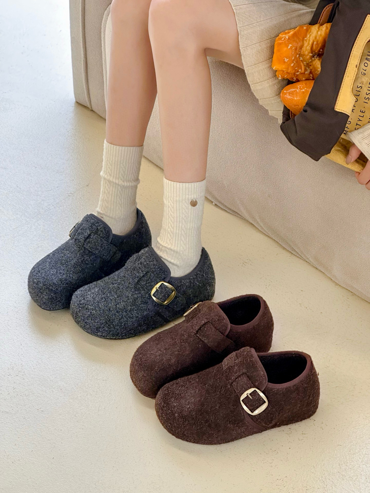 米新款2025冬厚底毛呢勃肯鞋吐司鞋泡芙鞋圆头休闲平底舒适女棉鞋