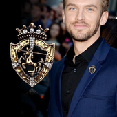 胸花复古马水钻徽章高档衣服胸口装 韩国时尚 胸针男西装 饰别针配饰