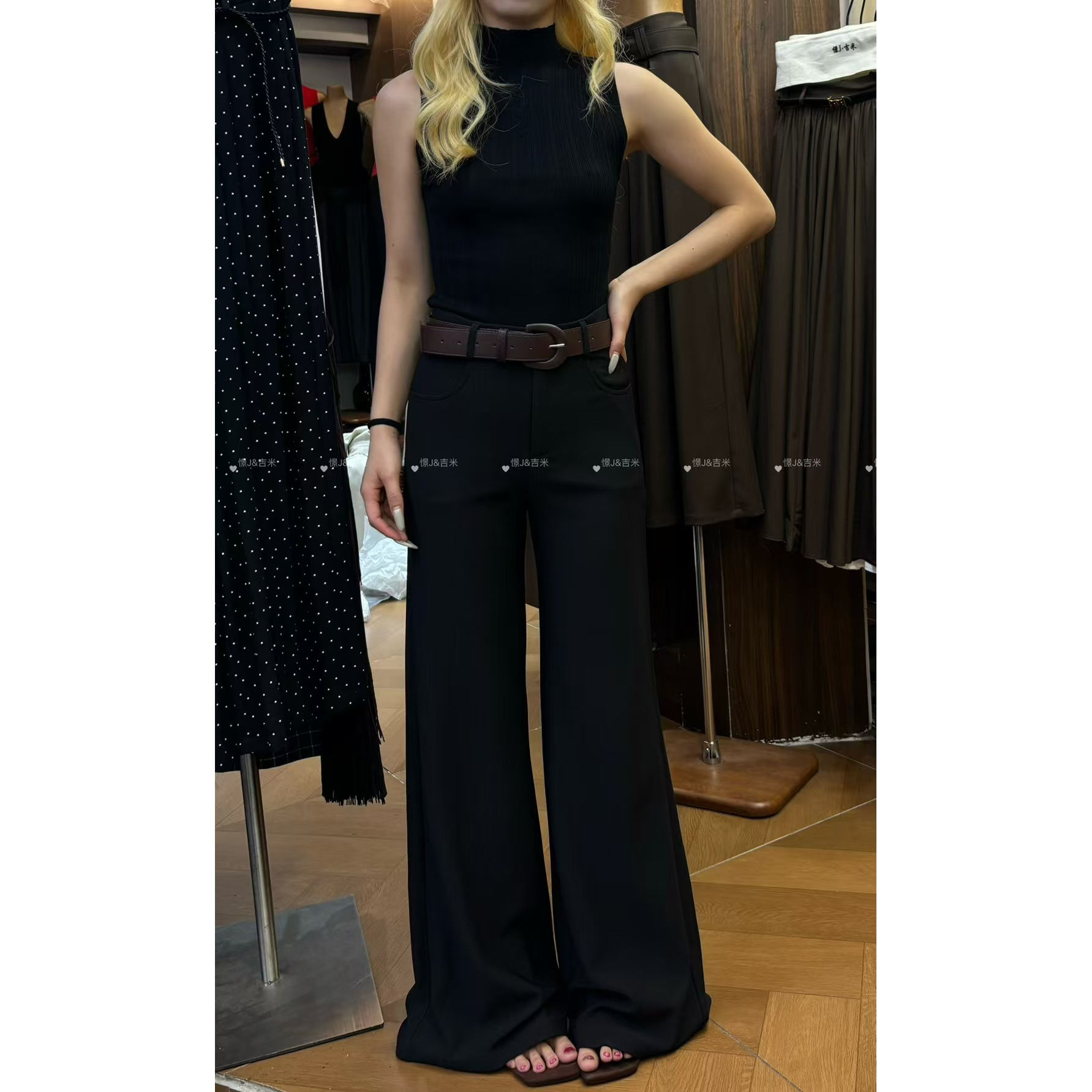 高腰微喇裤女早秋季新品黑色通勤风修身显瘦百搭直通休闲喇叭长裤