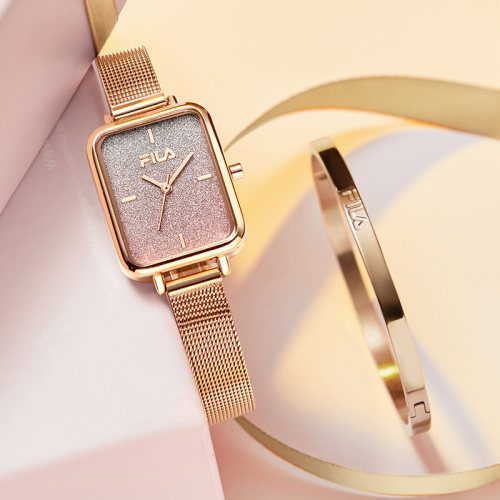 FILA斐乐满天星复古轻奢小方腕表