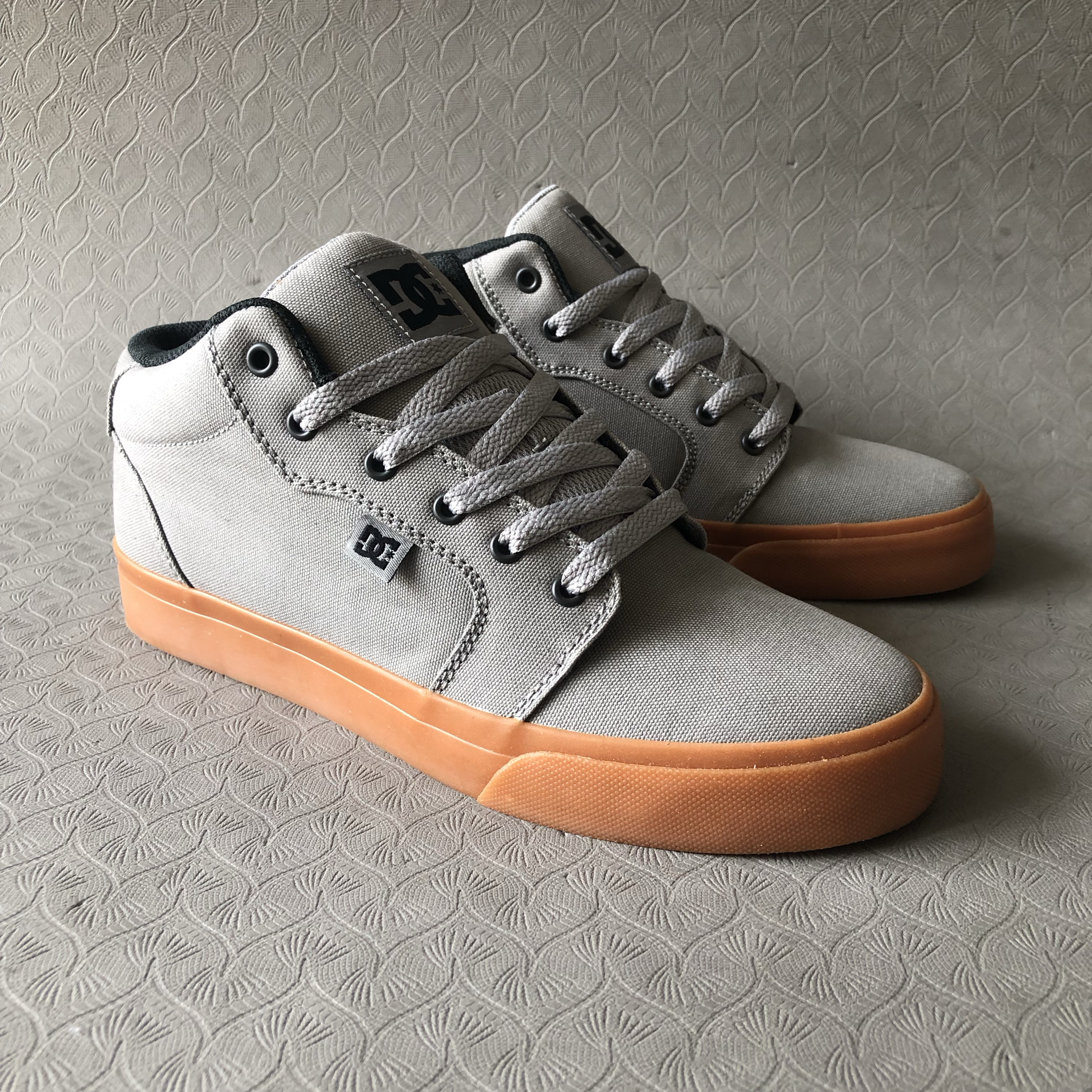 外贸滑板鞋大码鞋翻毛皮防滑耐磨休闲鞋中帮帆布鞋lakai