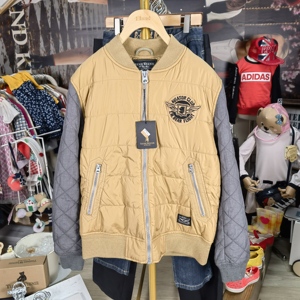 吊牌小熊冬款圆领拉链三色棉服