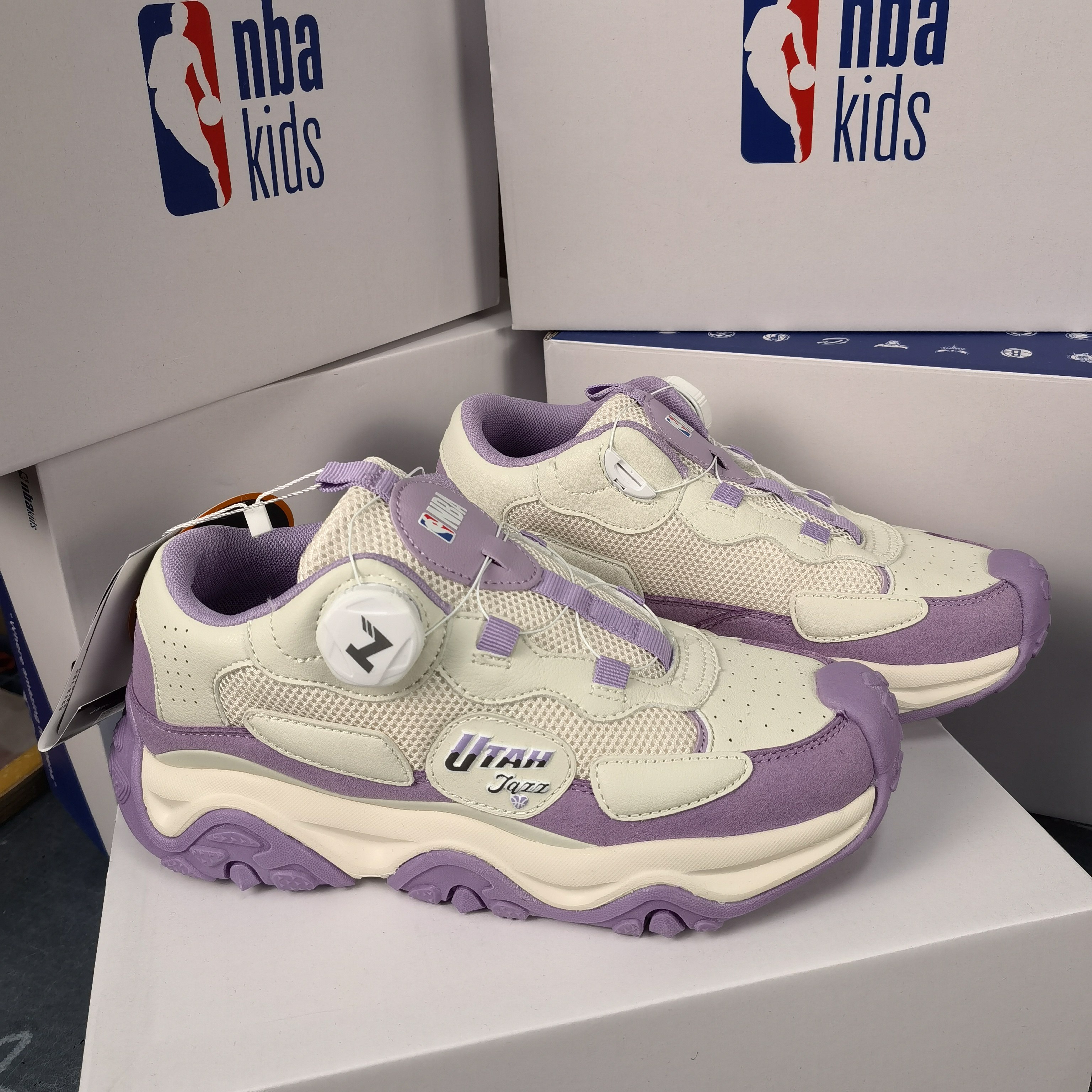 NBA kids/童鞋 女童春秋款 旋转扣 一脚蹬 加厚软底 休闲运动鞋