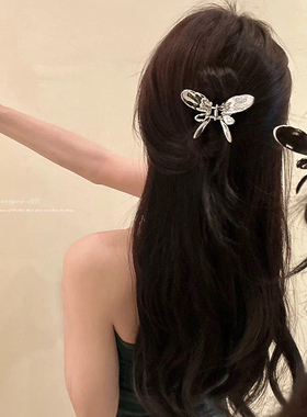银色蝴蝶抓夹女2026新款高级感小号后脑勺鲨鱼夹子半扎发头饰发卡
