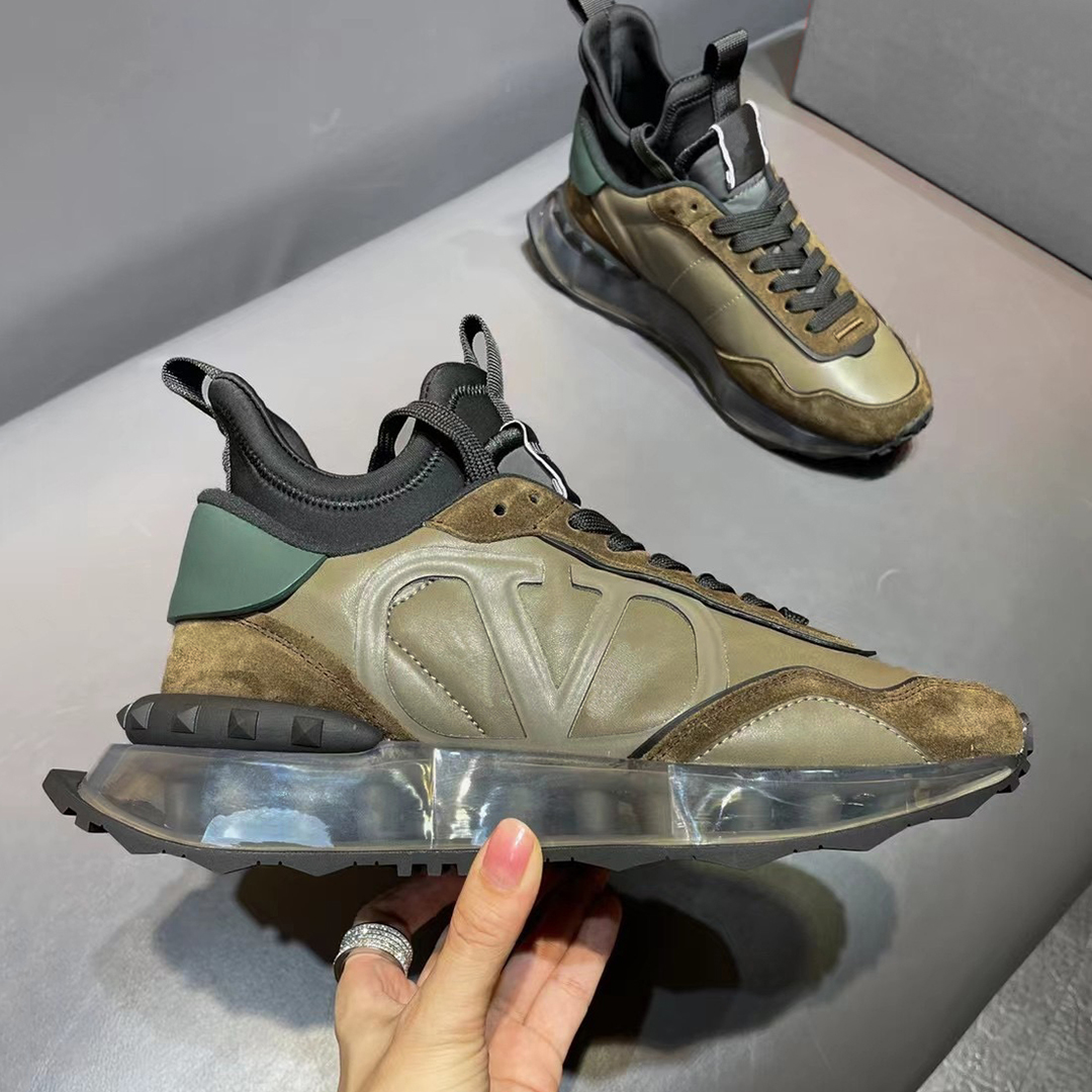 thumbnail for The European station popular dad shoes men's ins tide autumn and winter leather thick-soled trendy brand casual sneakers European version of high-end