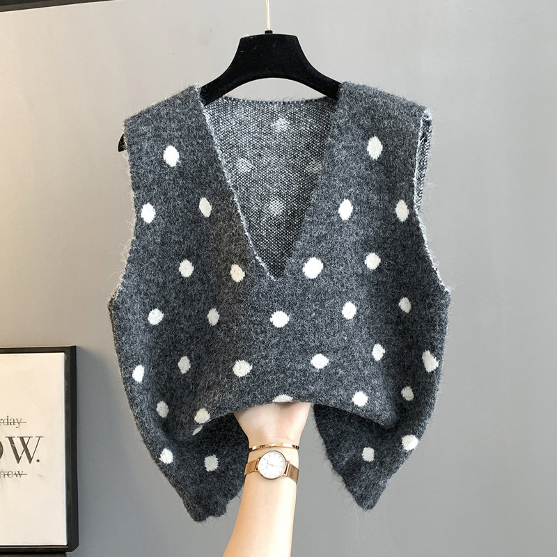 韩系气质宽松波点V领针织马甲女2026新款慵懒荷叶下摆休闲上衣潮