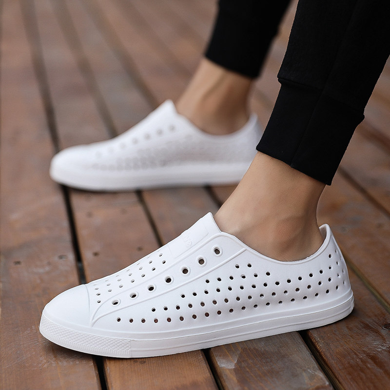 夏季洞洞鞋男女休闲凉鞋白色泡沫沙滩鞋透气涉水花园鞋胡歌同款鞋