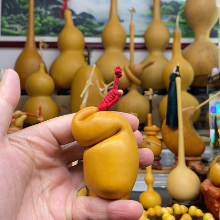 26老红皮响子手把胖胖小象钱袋十环正脐全品