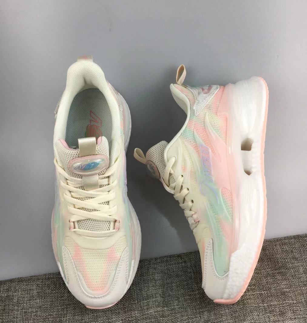 透气休闲轻便夏季男鞋百搭网面