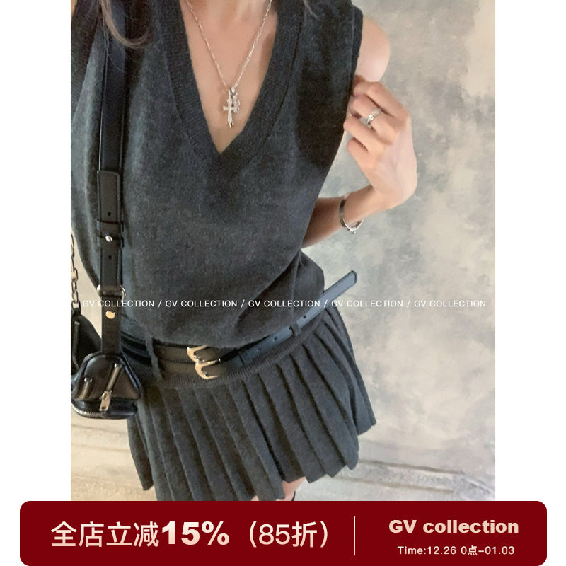 腰带设计背心百褶裙针织套装