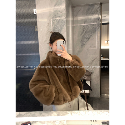 廓形立领短款皮毛一体环保毛外套
