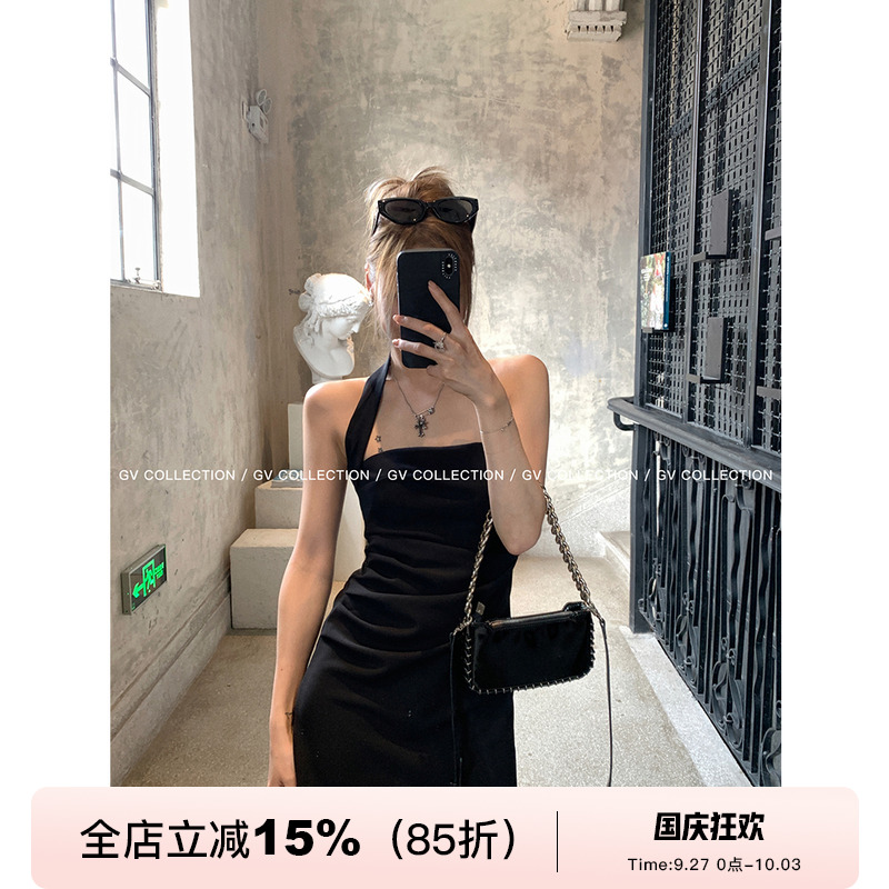 GV大白哥 极简欧辣 褶皱收腰挂脖连衣裙优雅风褶皱平领黑色短裙女