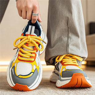 男鞋夏透气网面2026新款今年流行爆款青年学生百搭厚底增高老爹鞋