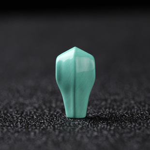 湖北绿松石鲨鱼鳍三通高瓷配珠小叶星月菩提金刚蜜蜡手串配饰隔珠