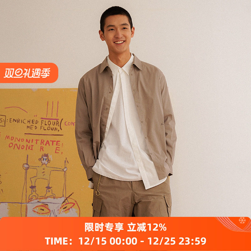 PRIMEE搭扣纯色长袖衬衫