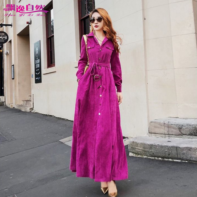 时尚玫红色灯芯绒连衣裙春秋2025长款裙子系带收腰显瘦长裙大摆裙