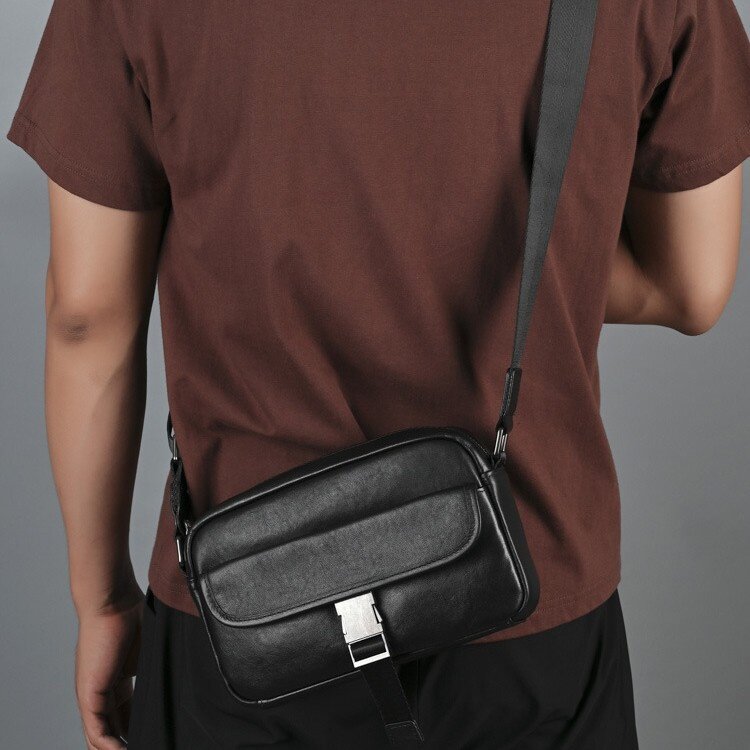 旅行通勤男包按扣真皮单肩包时尚休闲男士斜挎包头层牛皮潮流