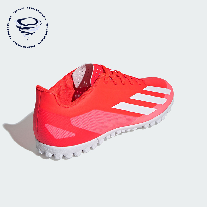 阿迪达斯TF男女款足球鞋