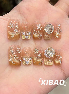 金色猫眼穿戴甲2026新款高级感穿戴美甲短款重工爆闪手工指甲贴片