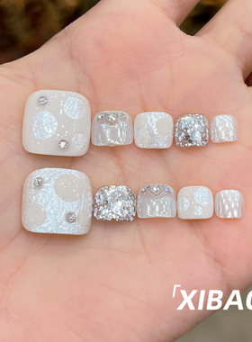 白色脚穿戴甲2026新款高级感显白穿戴美甲成品夏日手工脚趾甲贴片