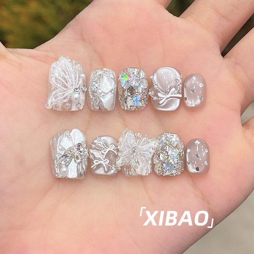 手工穿戴甲短款高级感精致蝴蝶穿戴美甲2026新款重工猫眼指甲贴片