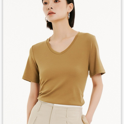 美娜舒丹V领宽松短袖T恤女