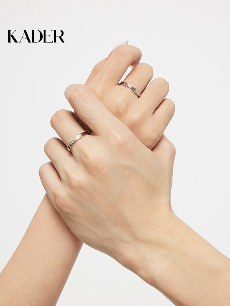 卡蒂罗双生结情侣对戒925银一对素圈戒指纪念生日礼物送女友男友