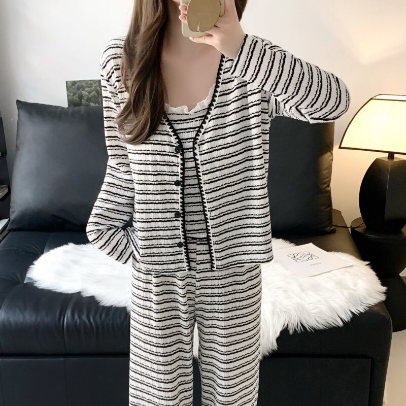 带胸垫睡衣女款春秋季2026新款亲肤纯欲风吊带长袖家居服三件套装