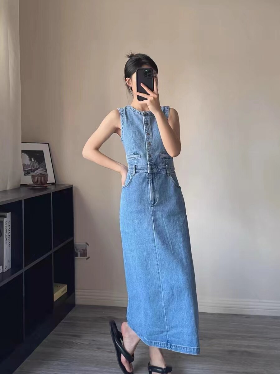 2026夏季新款法式复古港风高腰无袖背心牛仔连衣裙女设计感长裙子