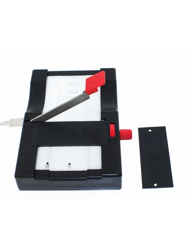 Пленка резакнирование пленки резание негативная пленка.