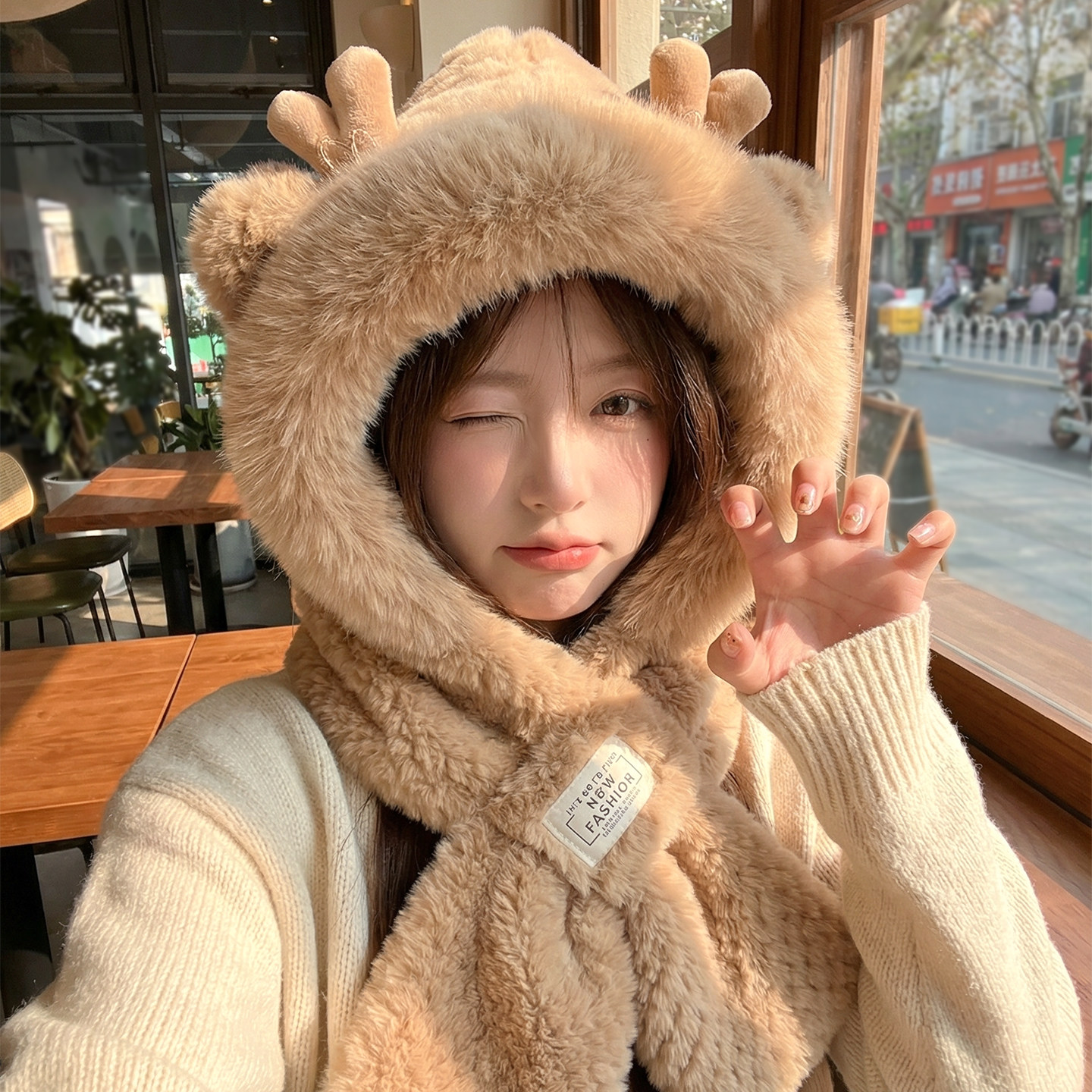 2025新款毛绒绒加厚鹿角帽子围巾一体女秋冬季连帽围脖护耳保暖帽,服饰配件/皮带/帽子/围巾,帽子,淘宝优惠券,粉丝福利购,淘宝优惠卷
