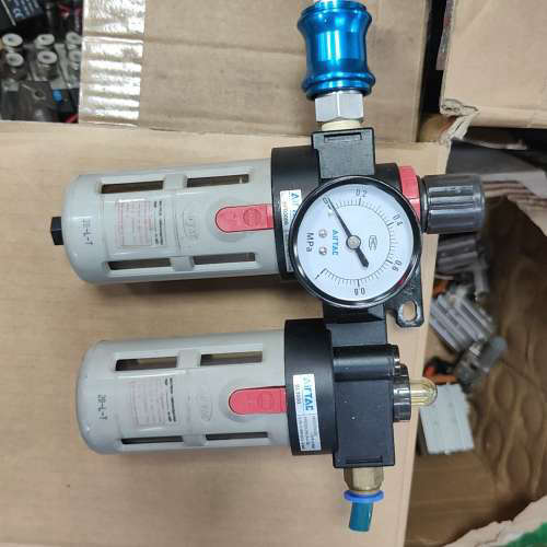 议价-亚德客BL3000油水分离器两联件，带压力表显示，型号BFR