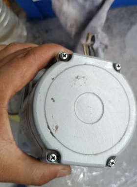 议价-拆机二手日精减速电机共4个，HF18R015一CTMR90N